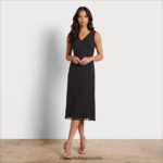 Sam Edelman Plissee-Midikleid mit V-Ausschnitt Frauen Schwarz Bekleidung 2P8JNV1099