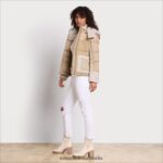 Sam Edelman Kurze Pufferjacke mit Kapuze Frauen Sand Bekleidung 2P8JNV1253 - Image 2